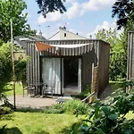 Les Cabanes De Do